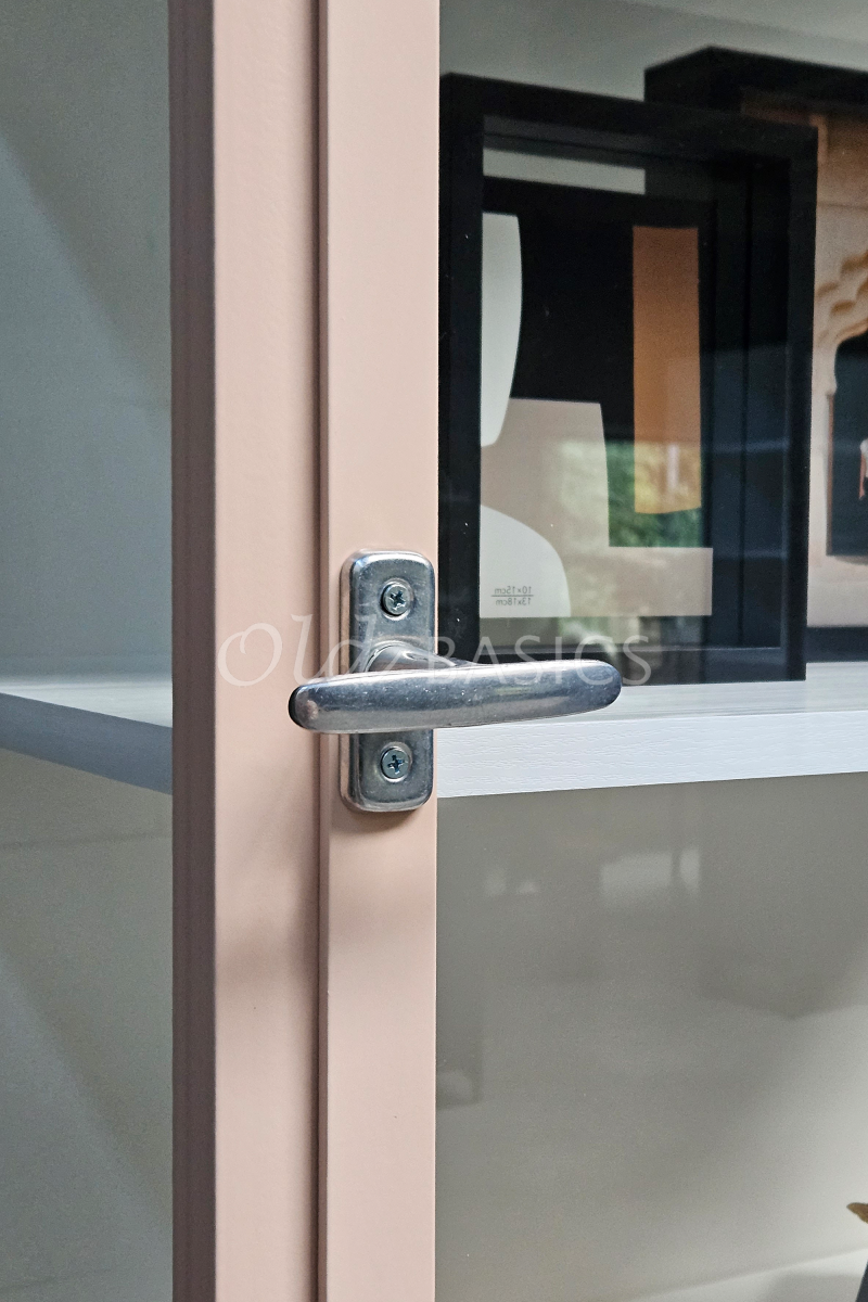 Detail van Apothekerskast Demi Powder Peach, 1 deuren, roze, zalm, terra, materiaal staal